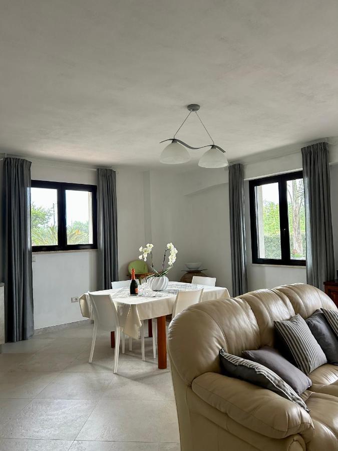 Alto Giardino Apartment แซมโบรเน ภายนอก รูปภาพ